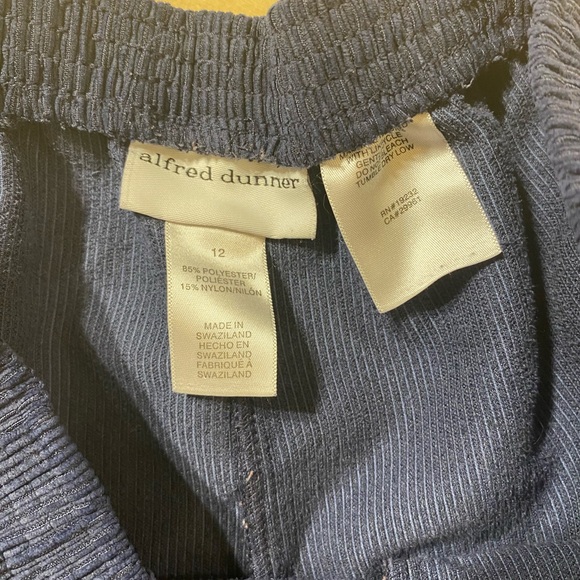 Alfred  Dunner Pull On Corduroy Pants Size 12 (KD) - Picture 9 of 15